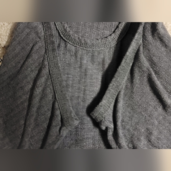 Taylor & Sage Women's Flowy Graphic Tank Top Gray Sz S Desert Rose Tour 79' - Picture 7 of 10